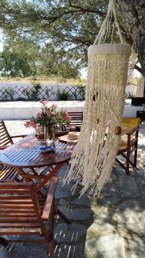 לריסוס Vanna'S Holiday House מראה חיצוני תמונה